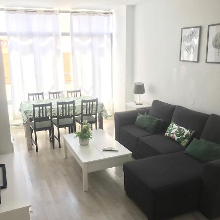 Apartamento Con Encanto 'Larios Luxy' Apartment Malaga Luaran gambar