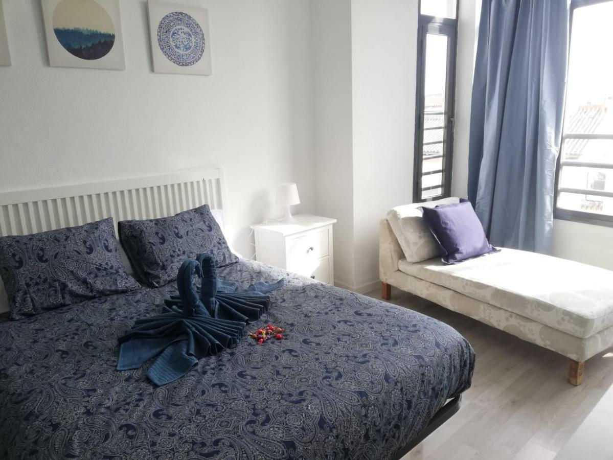 Apartamento Con Encanto 'Larios Luxy' Apartment Malaga Luaran gambar