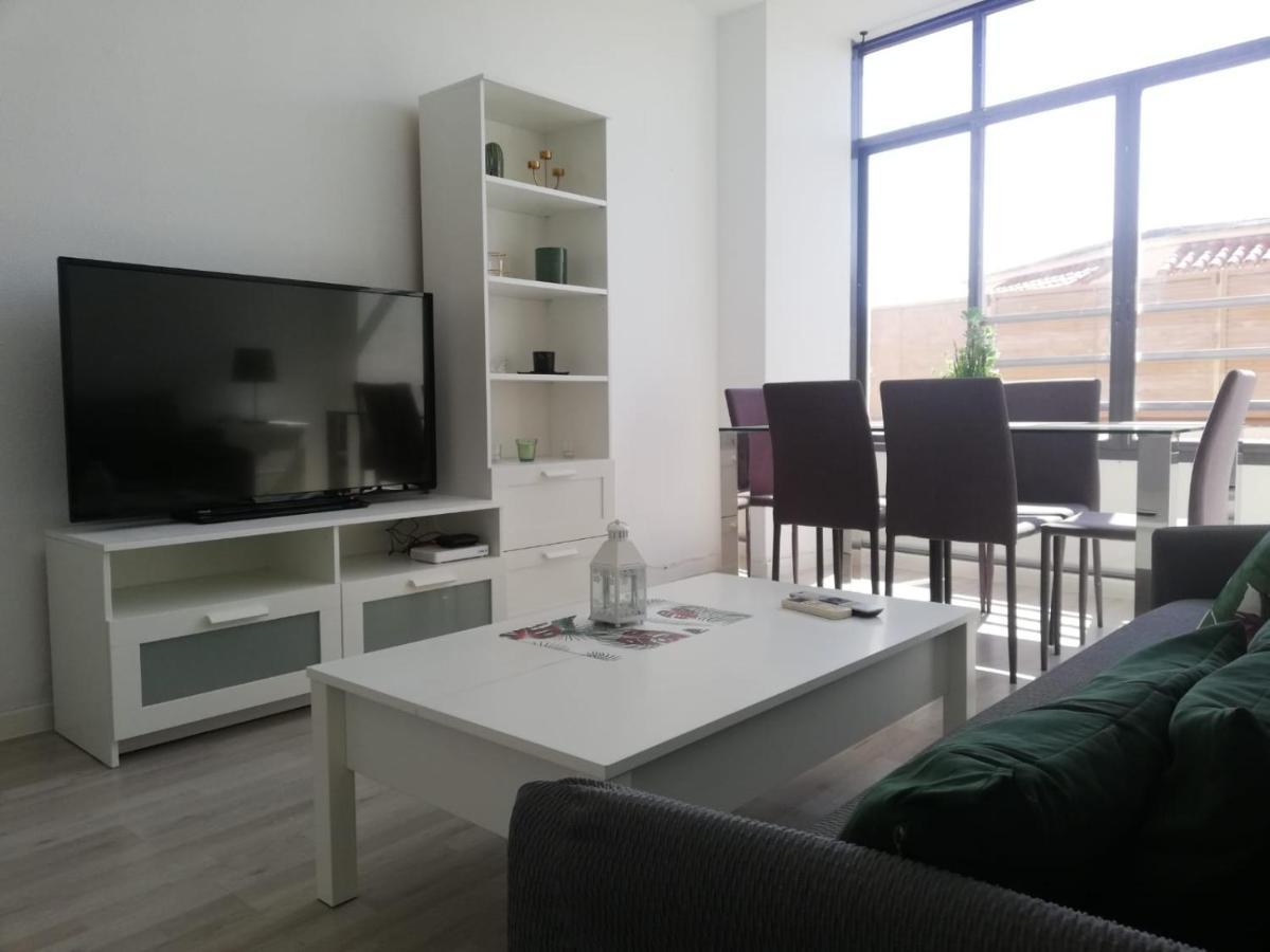 Apartamento Con Encanto 'Larios Luxy' Apartment Malaga Luaran gambar