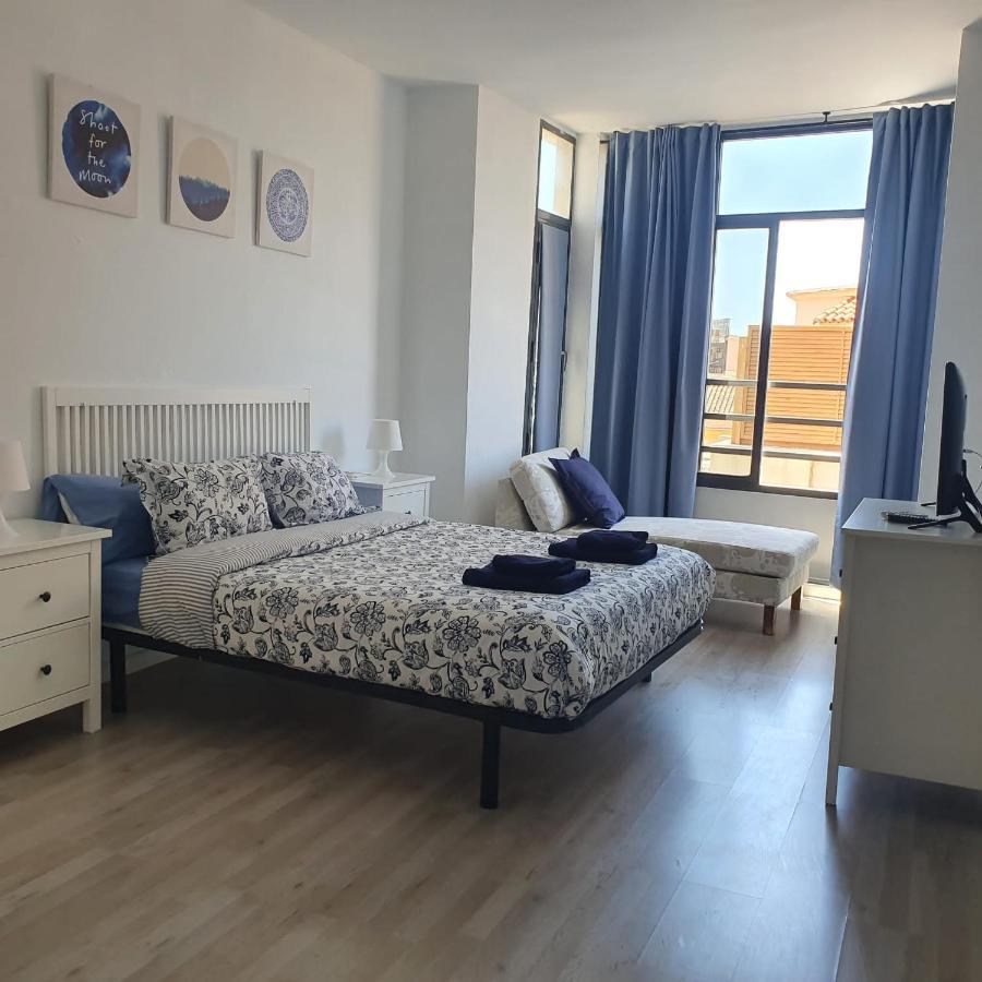 Apartamento Con Encanto 'Larios Luxy' Apartment Malaga Luaran gambar