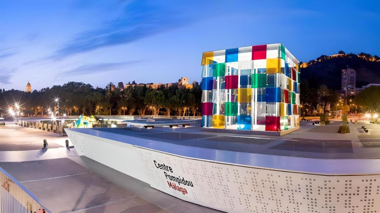 Apartamento Con Encanto 'Larios Luxy' Apartment Malaga Luaran gambar