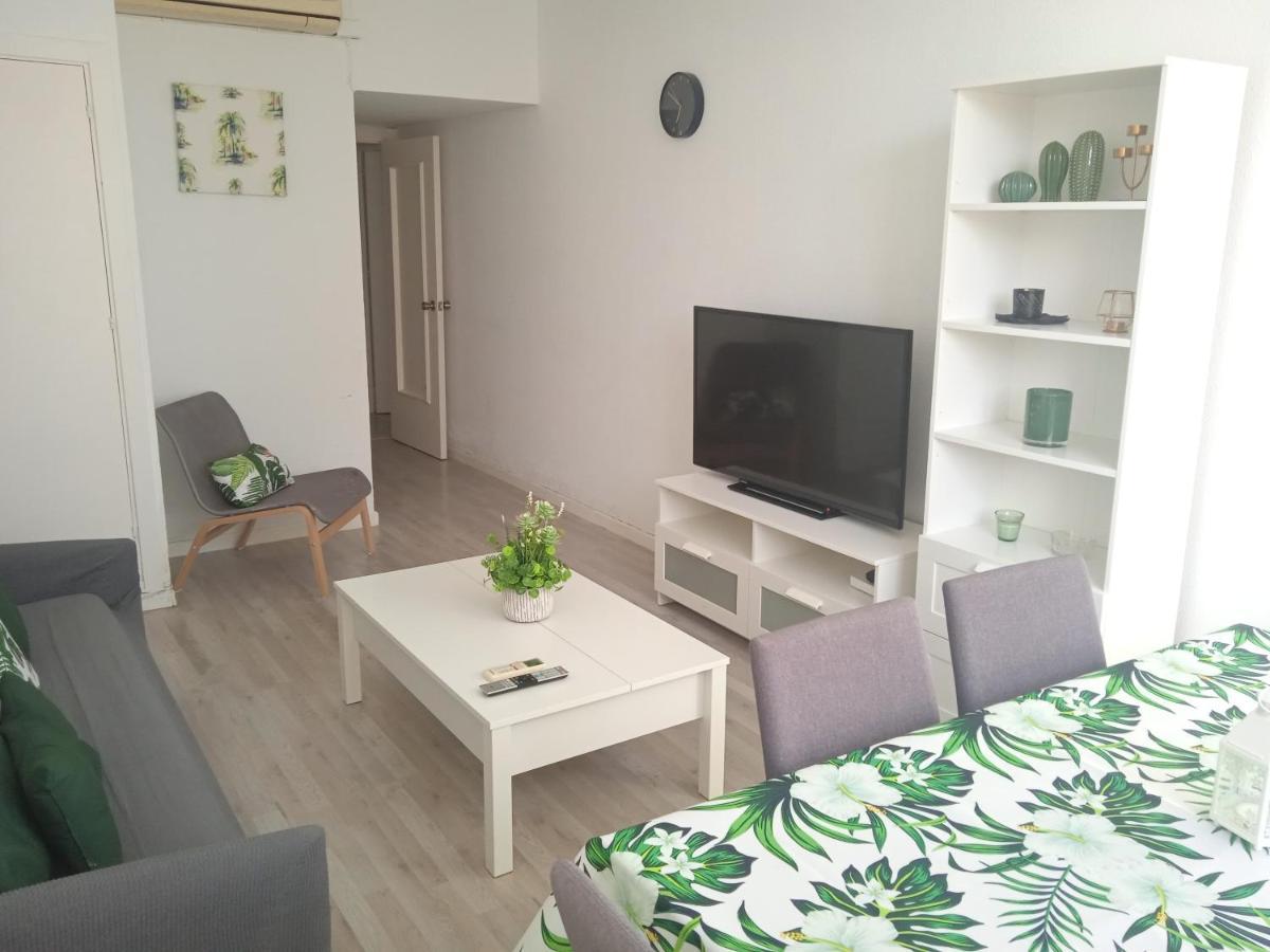 Apartamento Con Encanto 'Larios Luxy' Apartment Malaga Luaran gambar