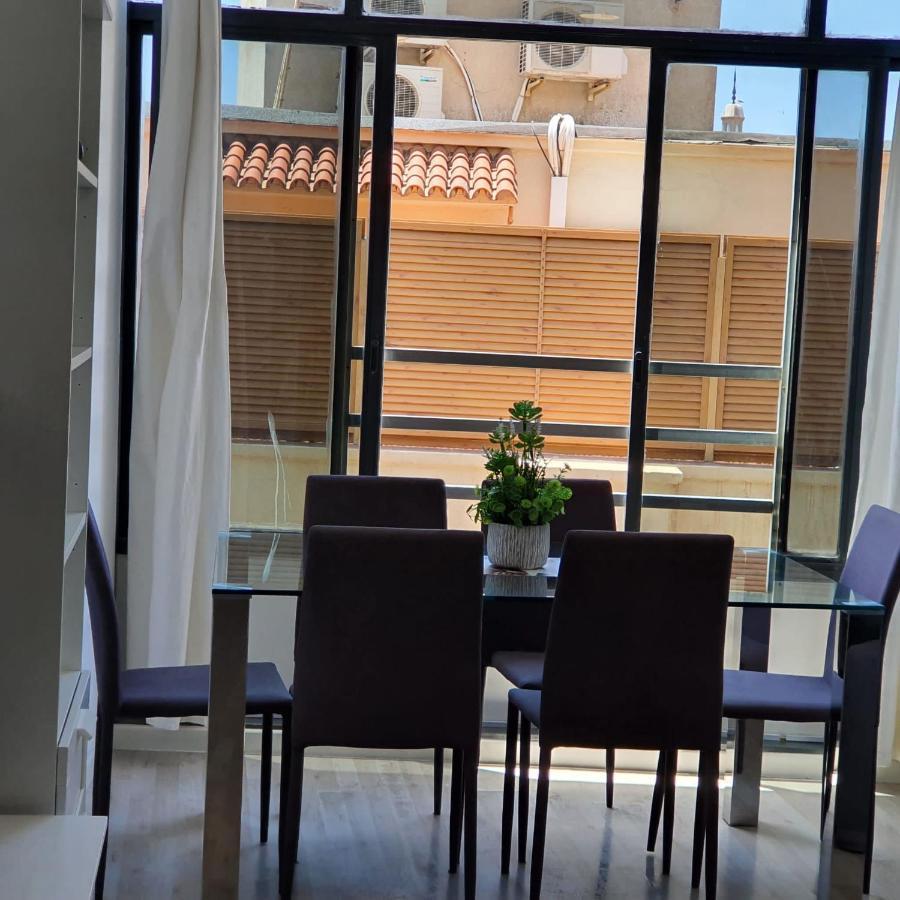 Apartamento Con Encanto 'Larios Luxy' Apartment Malaga Luaran gambar
